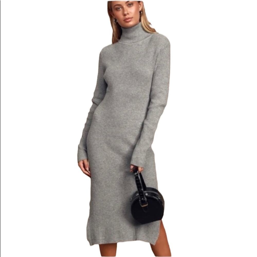 NWT LULU’S Turtle Neck Knitted Sweater Midi Dress. Size M